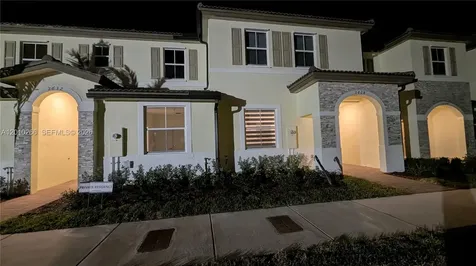 2628 SE 28 Drive Homestead FL 33035