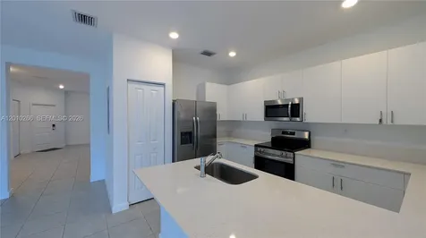 2628 SE 28 Drive Homestead FL 33035