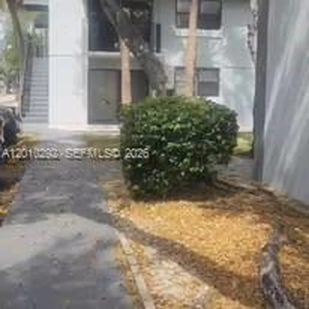 7220 NW 179th Street Hialeah FL 33015