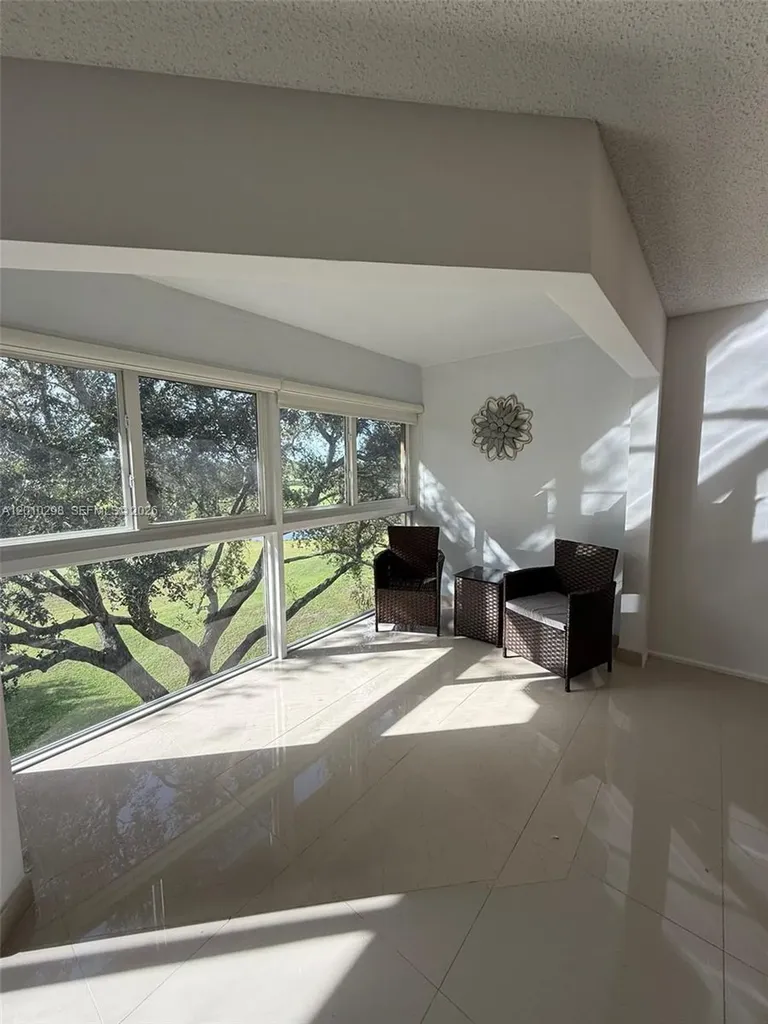 1300 SW 125th Avenue Pembroke Pines FL 33027