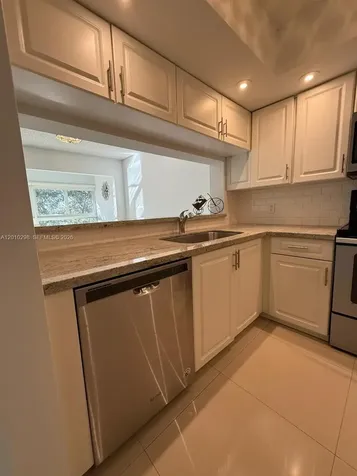 1300 SW 125th Avenue Pembroke Pines FL 33027