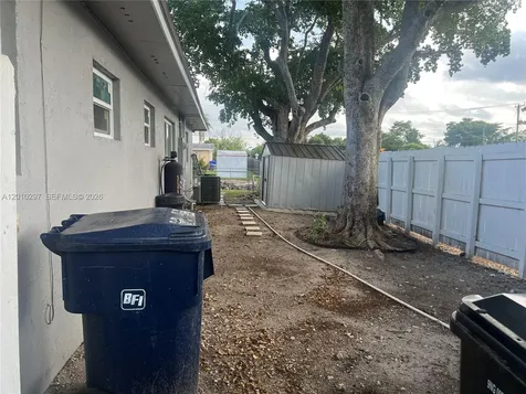 6742 SW 18th Court North Lauderdale FL 33068