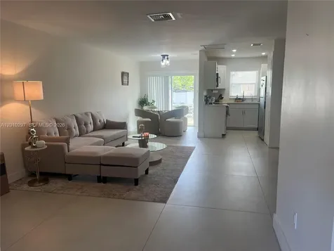 6742 SW 18th Court North Lauderdale FL 33068