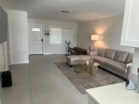 6742 SW 18th Court North Lauderdale FL 33068