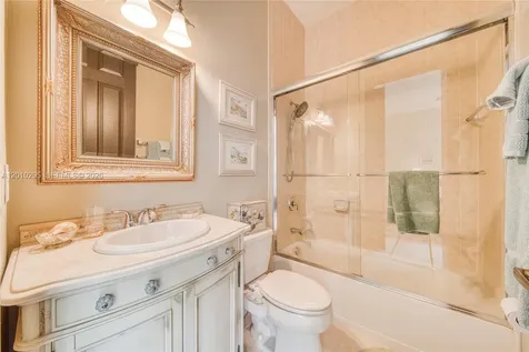 7601 SW 187th Street Cutler Bay FL 33157