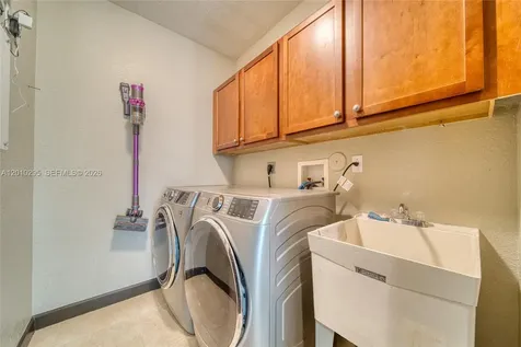 7601 SW 187th Street Cutler Bay FL 33157
