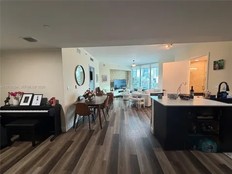 350 S Miami Avenue Miami FL 33130
