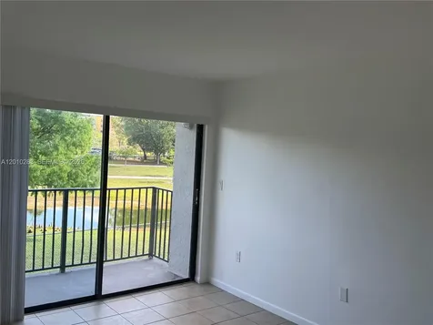 7195 NW 179th Street Hialeah FL 33015