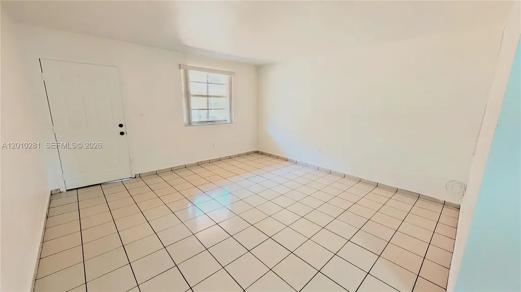 4655 Palm Avenue Hialeah FL 33012