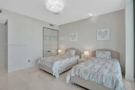 18975 Collins Avenue Sunny Isles Beach FL 33160