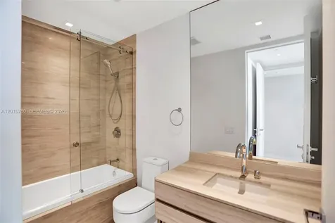 18975 Collins Avenue Sunny Isles Beach FL 33160