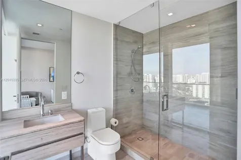 18975 Collins Avenue Sunny Isles Beach FL 33160
