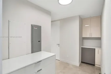 18975 Collins Avenue Sunny Isles Beach FL 33160