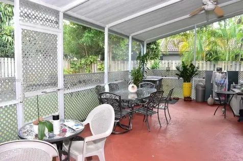 1231 SW 102nd Avenue Pembroke Pines FL 33025