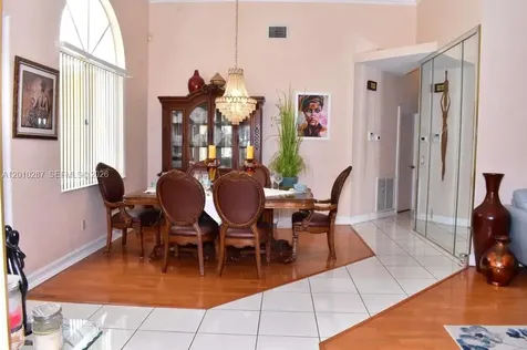 1231 SW 102nd Avenue Pembroke Pines FL 33025