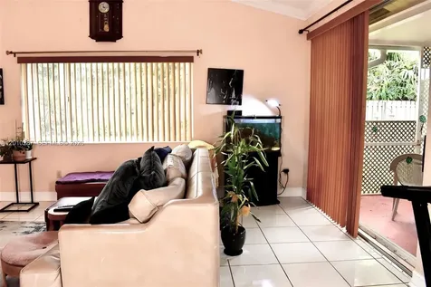 1231 SW 102nd Avenue Pembroke Pines FL 33025