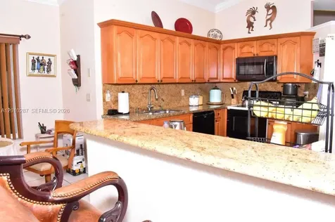 1231 SW 102nd Avenue Pembroke Pines FL 33025