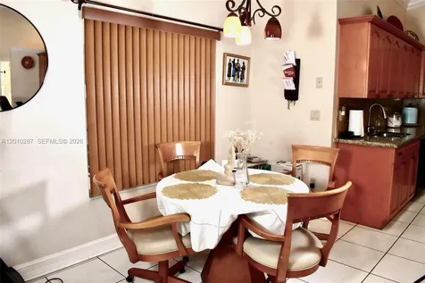 1231 SW 102nd Avenue Pembroke Pines FL 33025