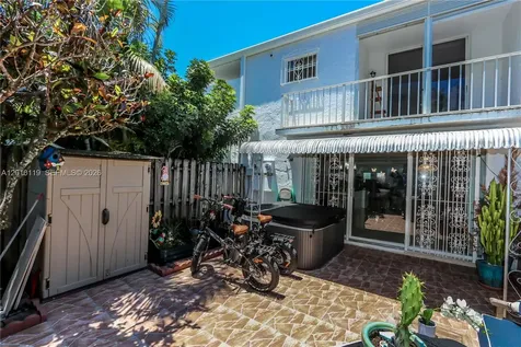 928 NE 27th Avenue Hallandale Beach FL 33009