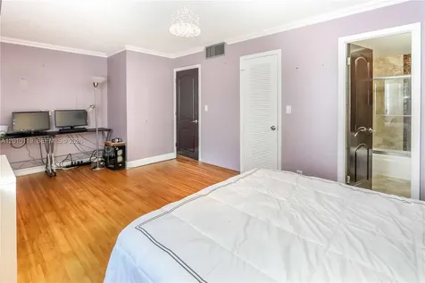 928 NE 27th Avenue Hallandale Beach FL 33009