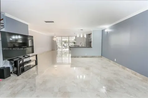 928 NE 27th Avenue Hallandale Beach FL 33009