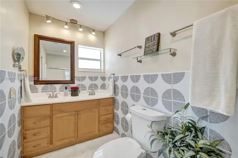 7511 NW 41st Street Coral Springs FL 33065