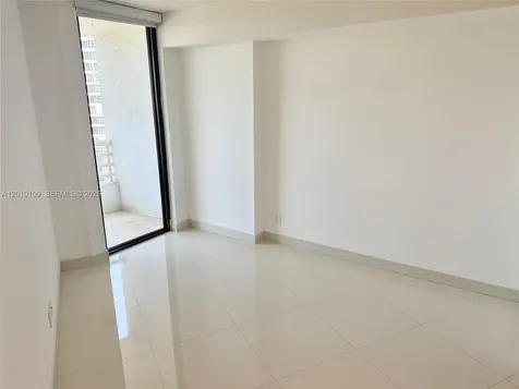 3300 NE 192nd Street Aventura FL 33180