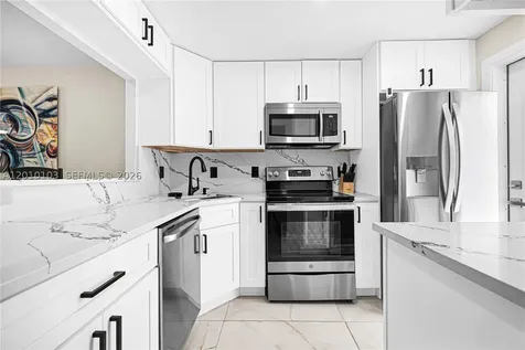 400 SE 10th Street Deerfield Beach FL 33441