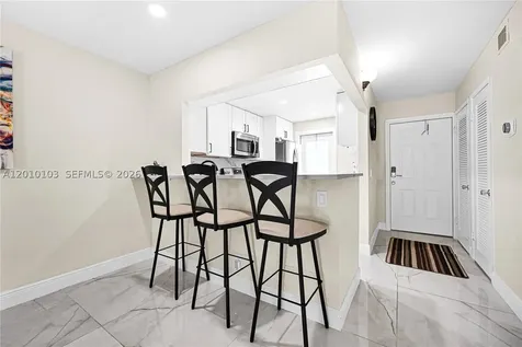 400 SE 10th Street Deerfield Beach FL 33441