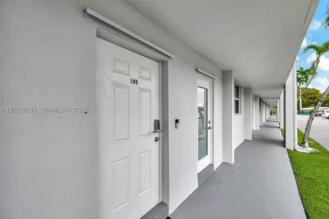 400 SE 10th Street Deerfield Beach FL 33441