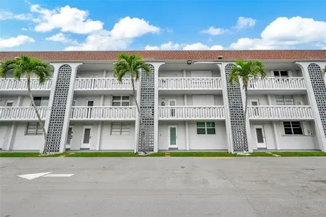 400 SE 10th Street Deerfield Beach FL 33441