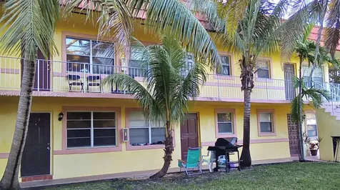 1826 Cleveland Street Hollywood FL 33020