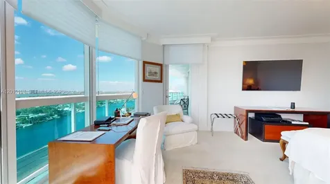 5025 Collins Avenue Miami Beach FL 33140
