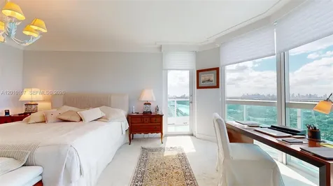 5025 Collins Avenue Miami Beach FL 33140