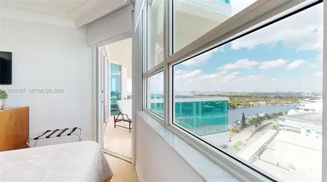 5025 Collins Avenue Miami Beach FL 33140