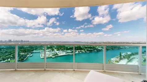 5025 Collins Avenue Miami Beach FL 33140