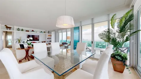 5025 Collins Avenue Miami Beach FL 33140