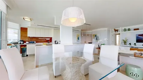 5025 Collins Avenue Miami Beach FL 33140