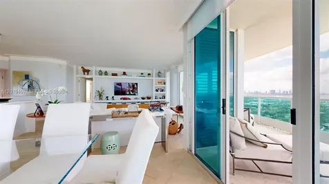 5025 Collins Avenue Miami Beach FL 33140