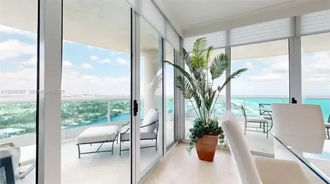 5025 Collins Avenue Miami Beach FL 33140