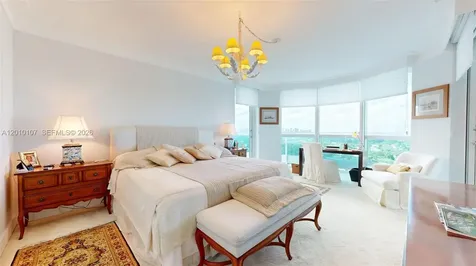 5025 Collins Avenue Miami Beach FL 33140