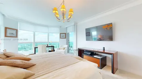 5025 Collins Avenue Miami Beach FL 33140