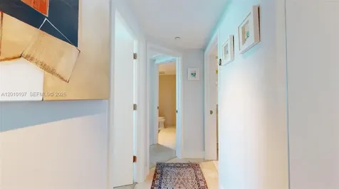 5025 Collins Avenue Miami Beach FL 33140