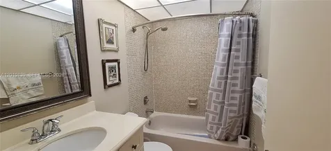 Lauderdale Lakes FL 33313