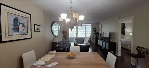Lauderdale Lakes FL 33313