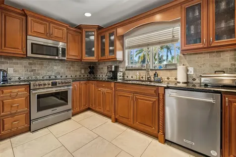 74049 Overseas Islamorada FL 33036