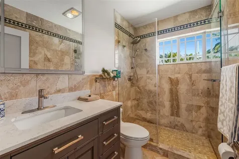 74049 Overseas Islamorada FL 33036