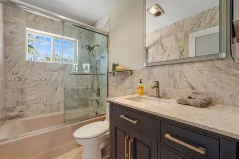 74049 Overseas Islamorada FL 33036