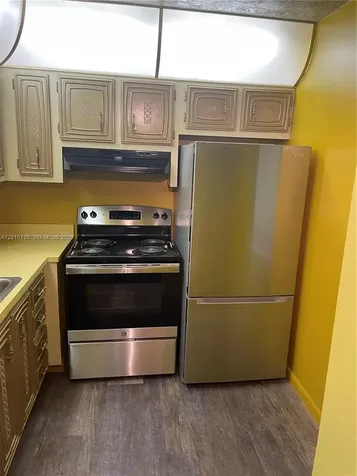 2861 Somerset Drive Lauderdale Lakes FL 33311