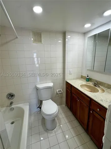 4801 NW 7th Street Miami FL 33126